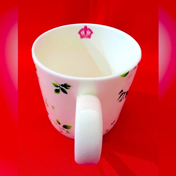 5 Royal Albert New Country Roses Porcelain Mugs/Cups - Picture 3 of 4